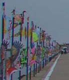 2009第一届中国潍坊国际风筝冲浪邀请赛开幕式展览风筝和沙滩旗杆